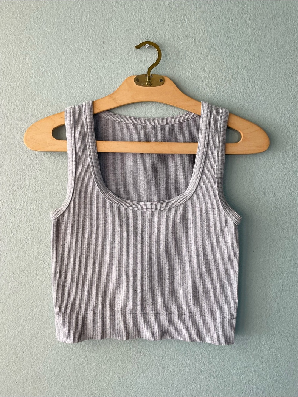 🌻5/$15🌻 Unbranded | Gray Stretchy Ribbed Coverage Tank Top Layering Staple